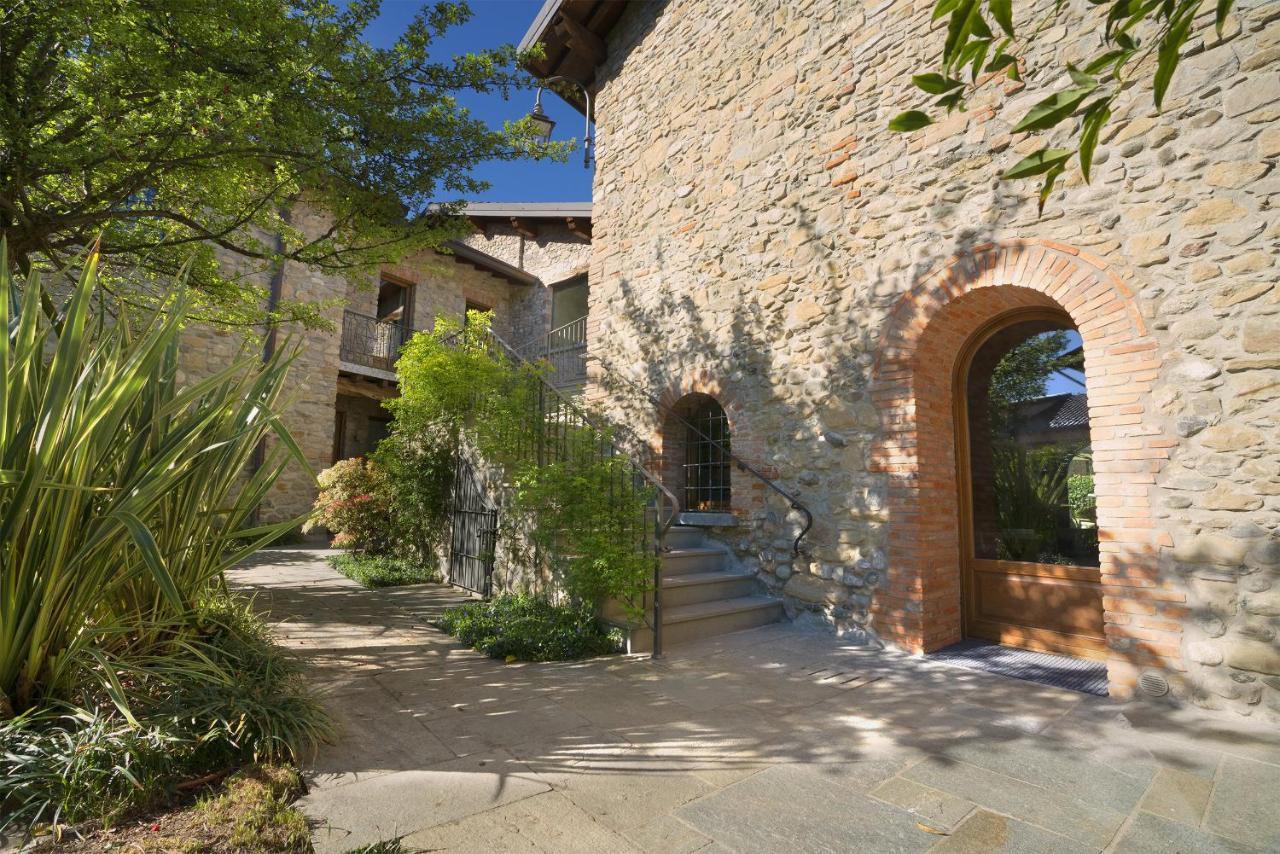 Il Borgo - 1711 Luxury Guest House Arlate Exterior foto
