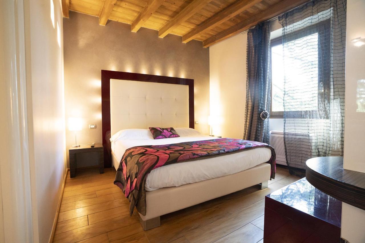 Il Borgo - 1711 Luxury Guest House Arlate Exterior foto